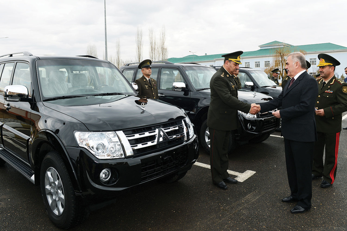 Отдельной общевойсковой армии Нахчыванской АР выданы новые Mitsubishi Pajero - ФОТО