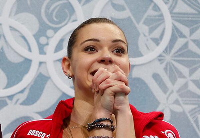 Олимпиада-2014: Аделина Сотникова принесла России золото в фигурном катании - ФОТО