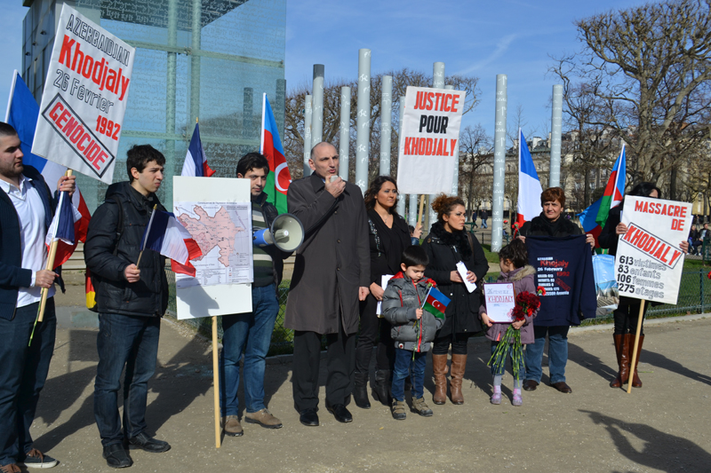 В Париже прошла акция, приуроченная к годовщине Ходжалинского геноцида - ФОТО