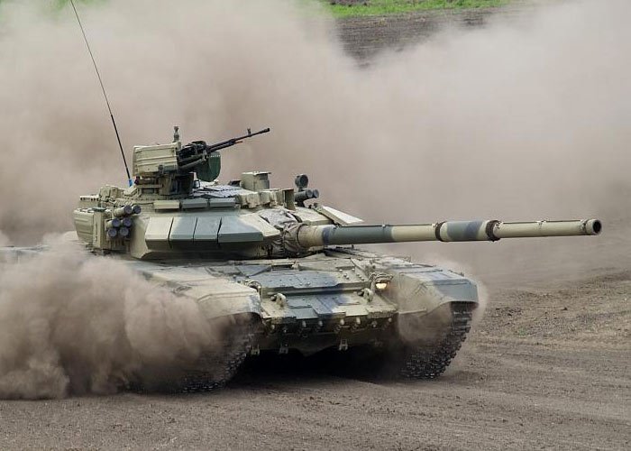 Азербайджан заказал в России симуляторы танков T-90S