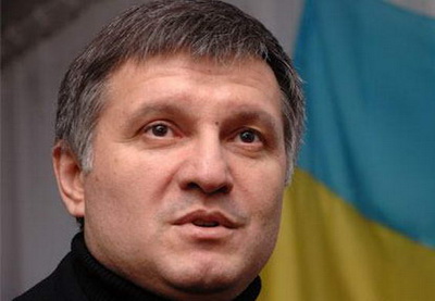 Аваков: «Почти 10 тыс бойцов Нацгвардии и МВД участвуют в спецоперации»