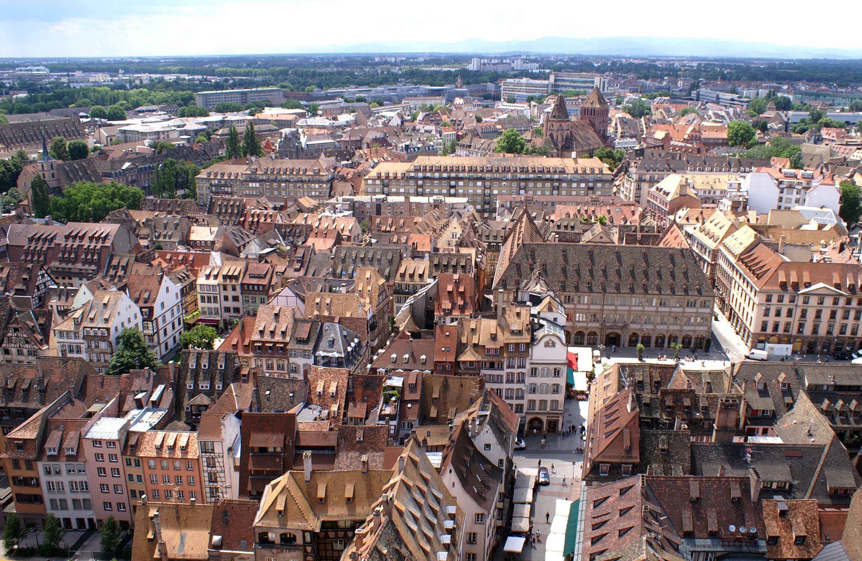 Страсбург фото. Гранд Иль Страсбург. Страсбург город во Франции. Страсбург центр города.