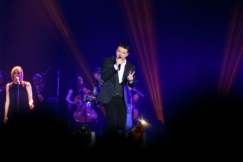 Юбилейный концерт EMIN`а в Баку — любимый певец пел для любимой публики – ФОТО