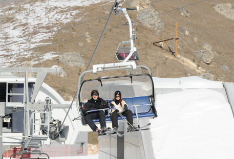 Ильхам Алиев принял участие в открытии горнолыжного спуска зимне-летнего туристического комплекса «Шахдаг» - ФОТО