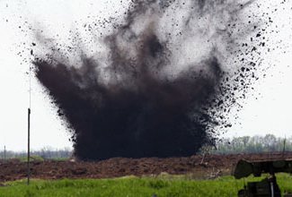 На линии соприкосновения войск житель азербайджанского села подорвался на мине