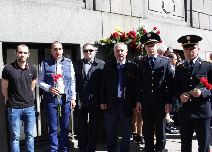 В Санкт-Петербурге почтена память Гейдара Алиева - ФОТО
