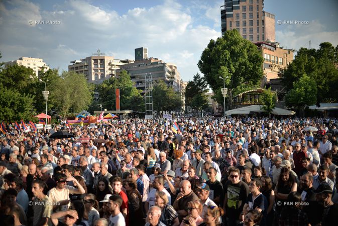 Задержанным в центре Еревана демонстрантам грозит до двух лет тюрьмы – ФОТО – ВИДЕО – ОБНОВЛЕНО