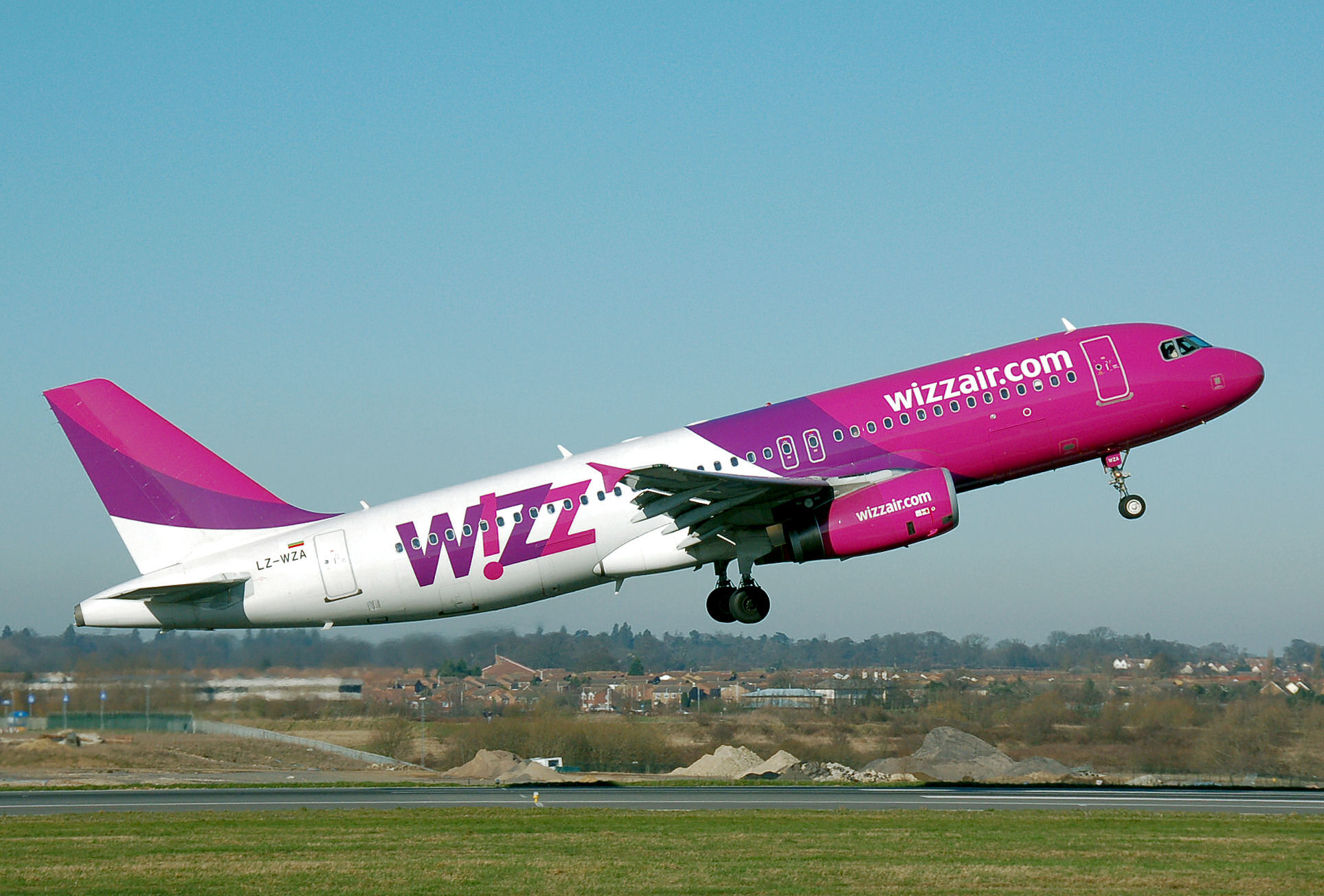 В AZAL прокомментировали ситуацию с венгерским лоукостером WizzAir