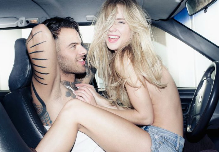 Esquire: мужчины в любом возрасте предпочитают 20-летних женщин