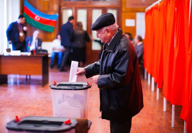 Народная мудрость: за что проголосовал азербайджанский избиратель на парламентских выборах?