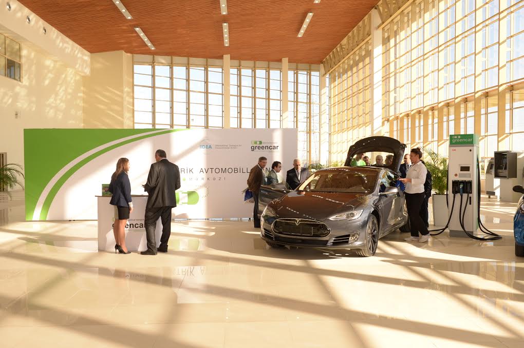 На выставке BakuTel 2015 представлены электрические транспортные средства GreenCar - ФОТО