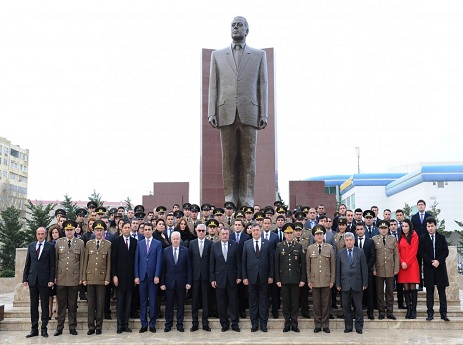 Azərbaycan dövlətinin siyasətində gənclərə qayğı mühüm yer tutur – FOTO