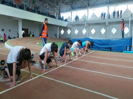 Atletika üzrə Azərbaycan çempionatının ilk yarış günü başa çatıb