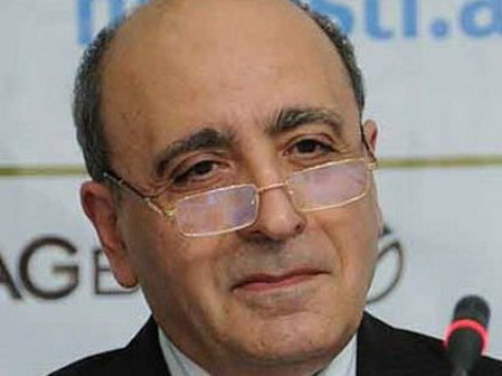 Расим Мусабеков: РФ показывает Азербайджану недовольство по поводу союзнических отношений с Турцией