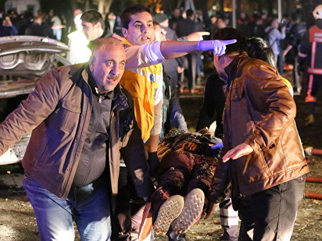 Очевидец: место теракта в Анкаре напоминает ад