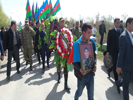 Füzulidə şəhid olan əsgərimiz son mənzilə yola salınıb - FOTO