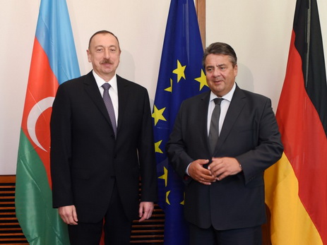 Ильхам Алиев встретился с вице-канцлером, министром экономики и энергетики Германии - ФОТО