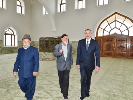Prezident İlham Əliyev Nardarandakı “Rəhimə Xanım”  məscid-ziyarətgah kompleksi ilə tanış olub – FOTO
