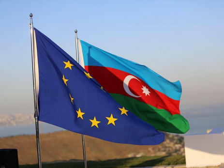 Опрос: Азербайджанцы симпатизируют Евросоюзу - ФОТО