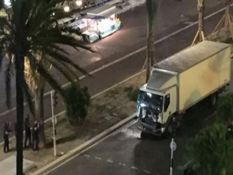 Установлена личность водителя, задавившего людей в Ницце грузовиком