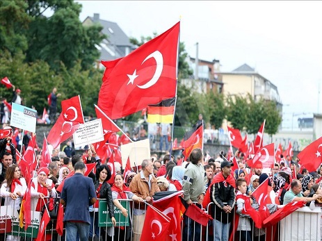 Minlərlə türk Köln şəhərində “demokratiya mitinqi” keçiriblər - FOTO