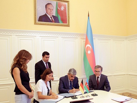 Azərbaycan ilə Almaniya arasında iki saziş imzalanıb – FOTO