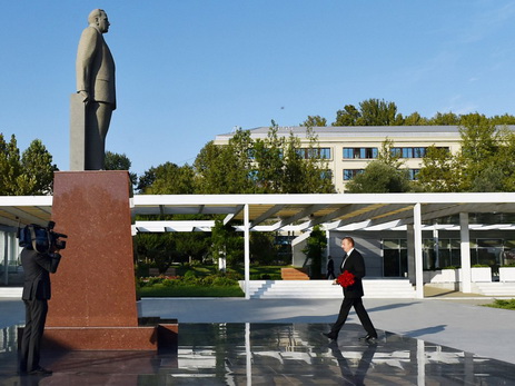 Президент Ильхам Алиев прибыл в Мингячевир - ФОТО