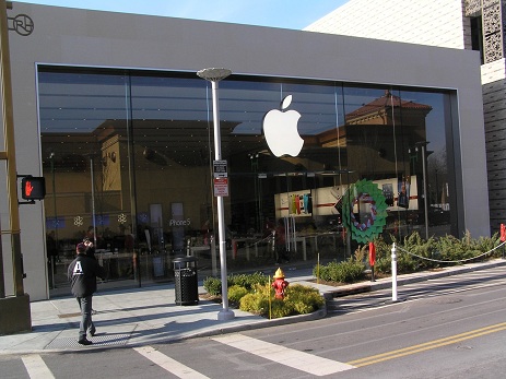 “Apple” 302 milyon dollar cərimələndi