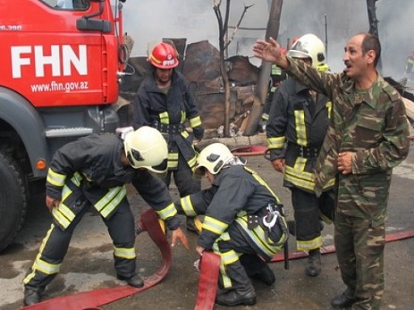 Mədəniyyət və Turizm Nazirliyinə məxsus kitabxanada yanğın olub