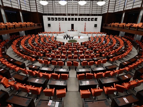 HDP Türkiyə parlamentində fəaliyyətini dayandırıb