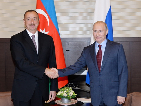 Владимир Путин поздравил Президента Азербайджана