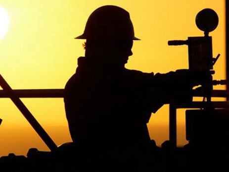 На Нефтяных Камнях погиб электромонтер