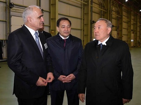 Qazaxıstan prezidenti Azərbaycanın Aktaudakı Logistika Mərkəzi ilə tanış olub – FOTO