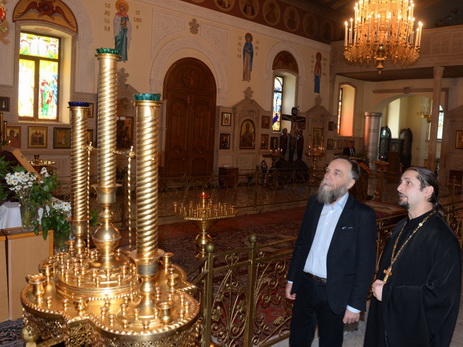 Александр Дугин посетил Собор святых Жен-Мироносиц в Баку - ФОТО