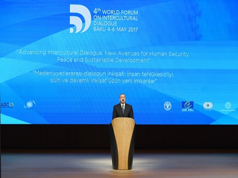 İlham Əliyev IV Ümumdünya Mədəniyyətlərarası Dialoq Forumunun açılışında iştirak edir