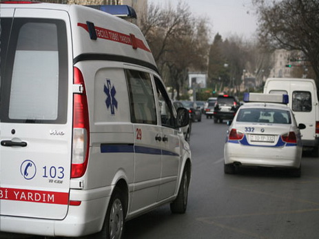 В Баку мотоцикл сбил насмерть пешехода