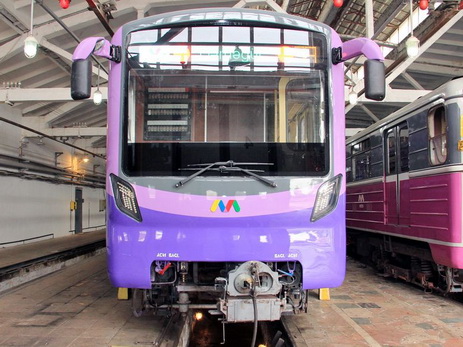 Бакметрополитен на свое 50-летие запустил на линию юбилейный поезд – ФОТО – ВИДЕО