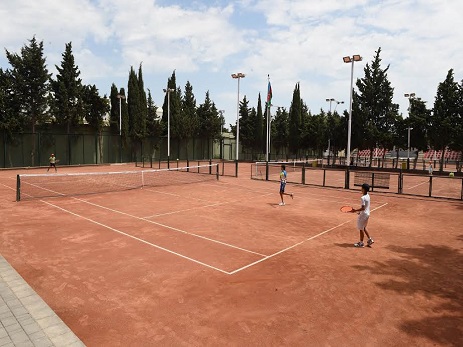 Yeni tennis kortunun açılış mərasimi olub – FOTO