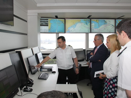 Азербайджан и EMSA обсудили вопросы безопасности морских перевозок - ФОТО