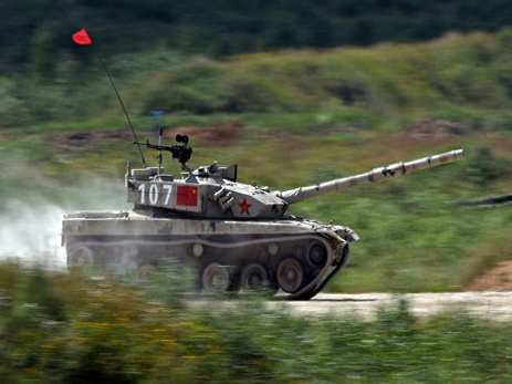 Китай продемонстрировал новейшую технику на военном параде