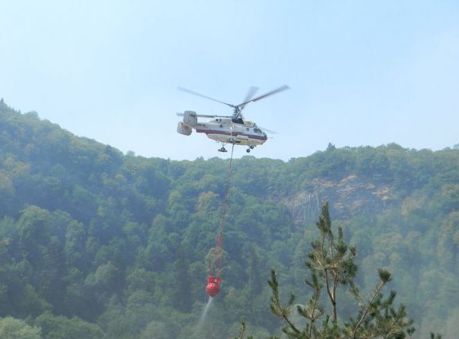 Azərbaycan Gürcüstanda yanğınların söndürülməsinə yenidən helikopter göndərib