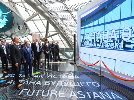 İlham Əliyev “EXPO 2017 Astana” beynəlxalq sərgisində Azərbaycanın və Qazaxıstanın milli pavilyonları ilə tanış olub -  FOTO
