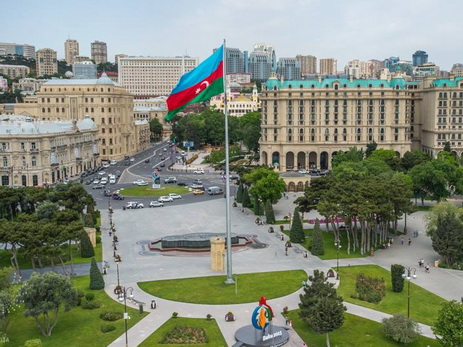 Баку вошел в первую тройку городов СНГ для туризма осенью 2017 года