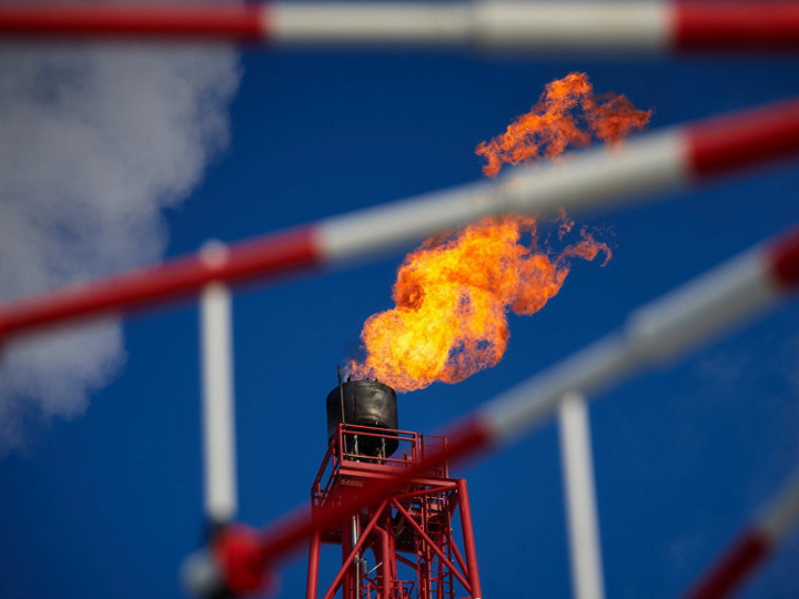 Азербайджан в январе-августе сократил добычу нефти на 7%, увеличил газодобычу на 8%