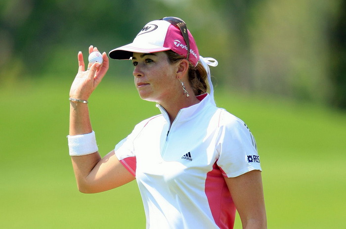 Paula Creamer Fakes