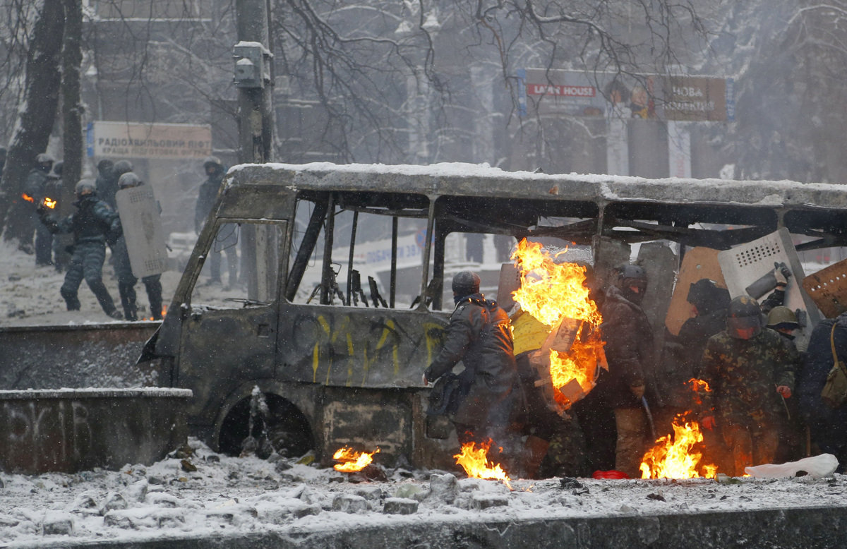 Реальный киев новости сегодня. Майдан 2014. Киев сегодня. Что происходит на Украине в Киеве сейчас.